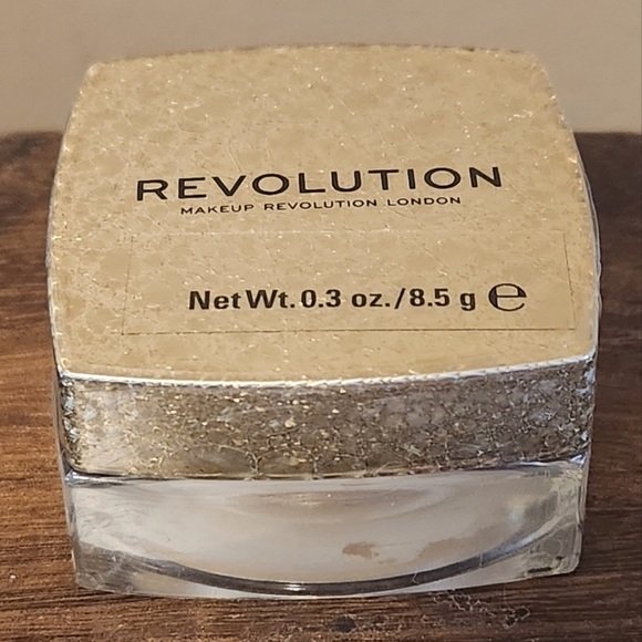 ✨ Revolution Jelly Highlighter - Monumental (8.5g) - Picture 4 of 6